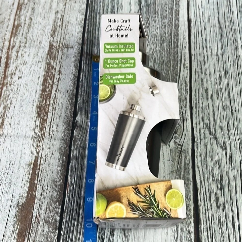Reduce Stainless Steel Insulated Cocktail Shaker w/Built-In Strainer, 20oz Gray